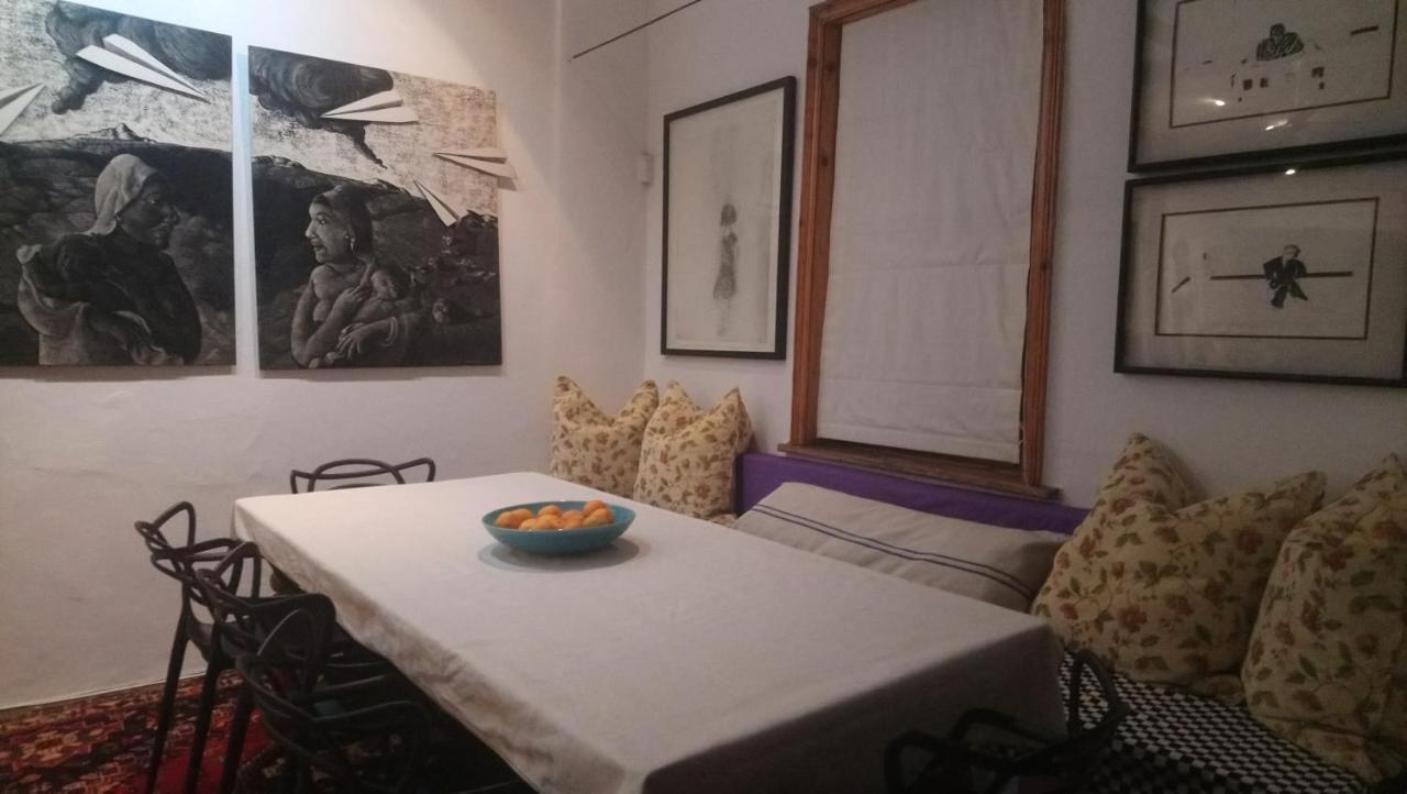 Black Cottage Smithfield Екстериор снимка