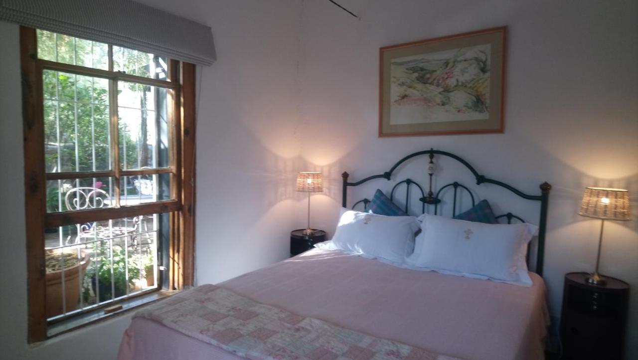 Black Cottage Smithfield Екстериор снимка